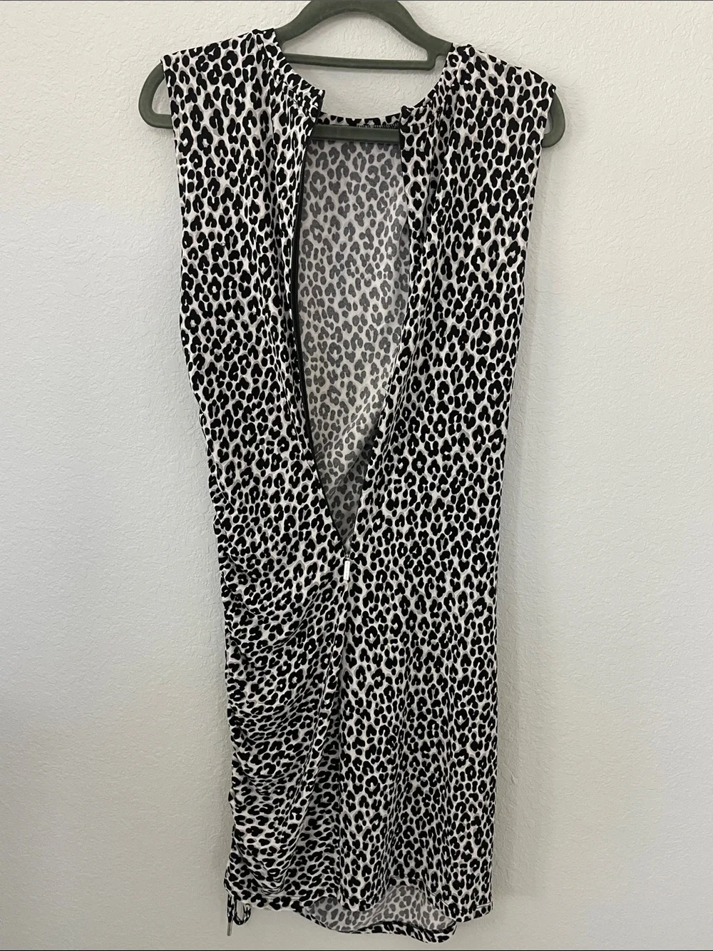 Michael Kors sleeveless michael